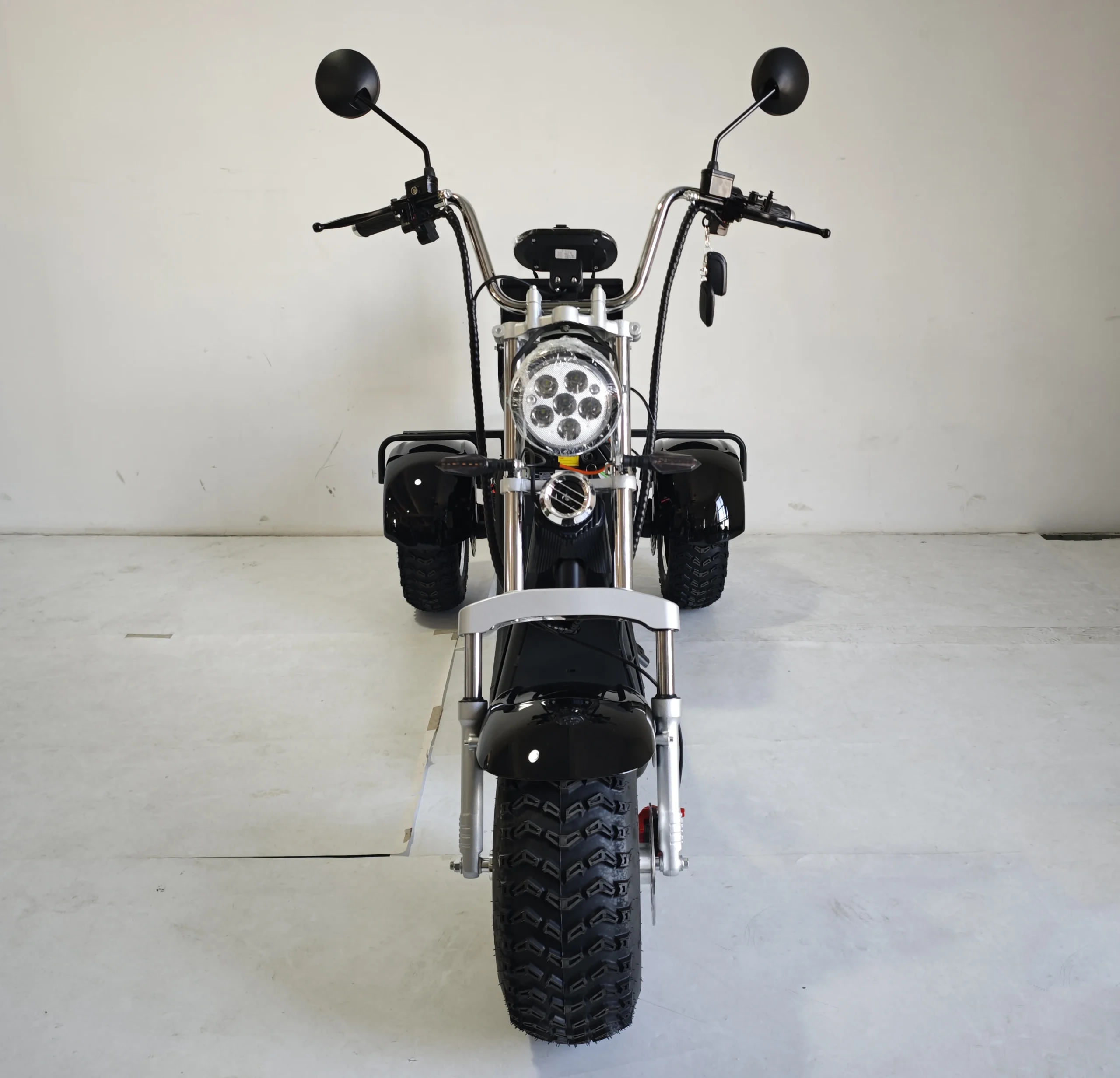 Brand New US/EU Warehouse 2000w 60v12ah/20ah lithium battery citycoco fat tire 3 wheel electric mobility scooters with golf bag - Image 6
