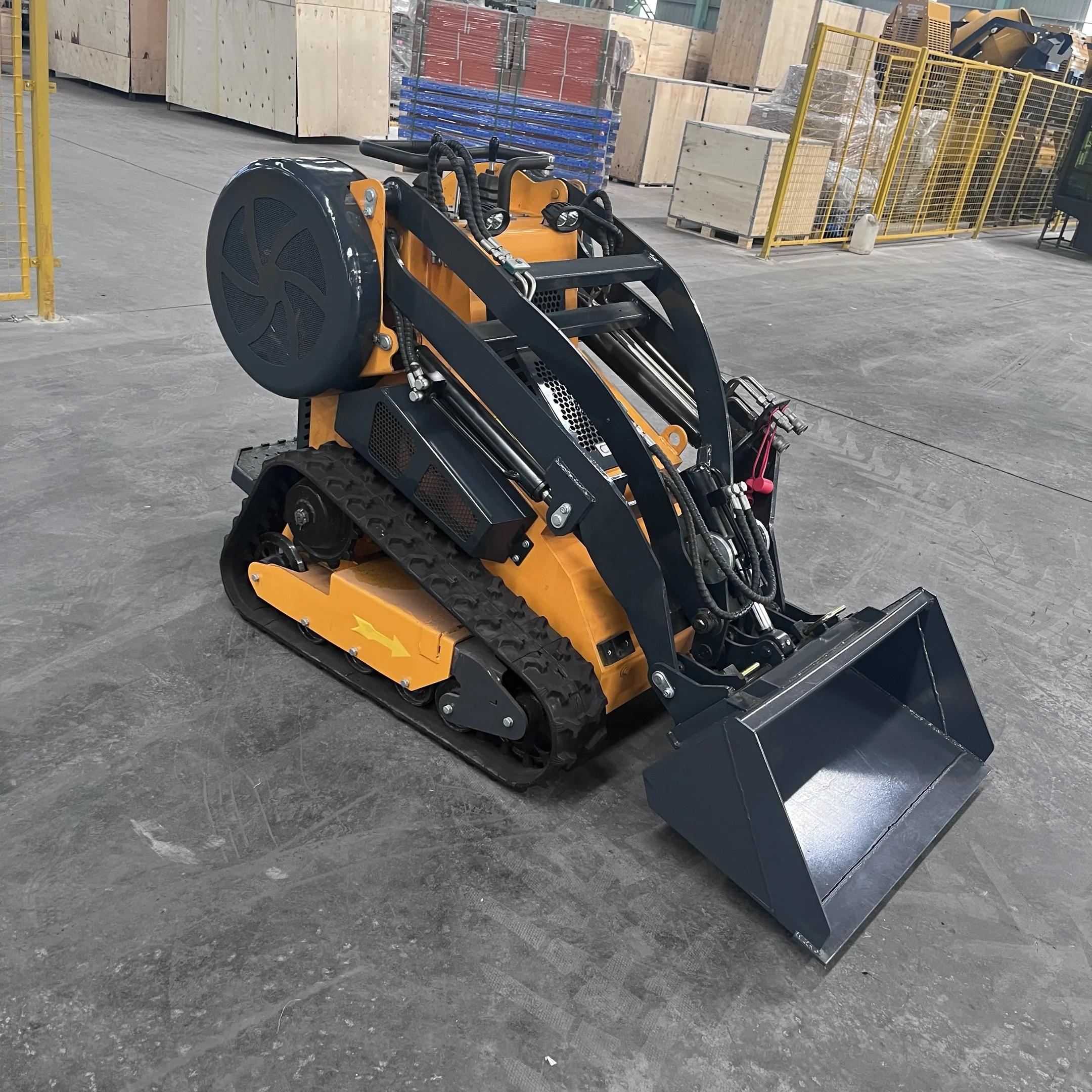 Hot selling China Mini Skid Steer Crawler Loader Earthmoving Machinery Sliding Steering Loader with Bucket - Image 3