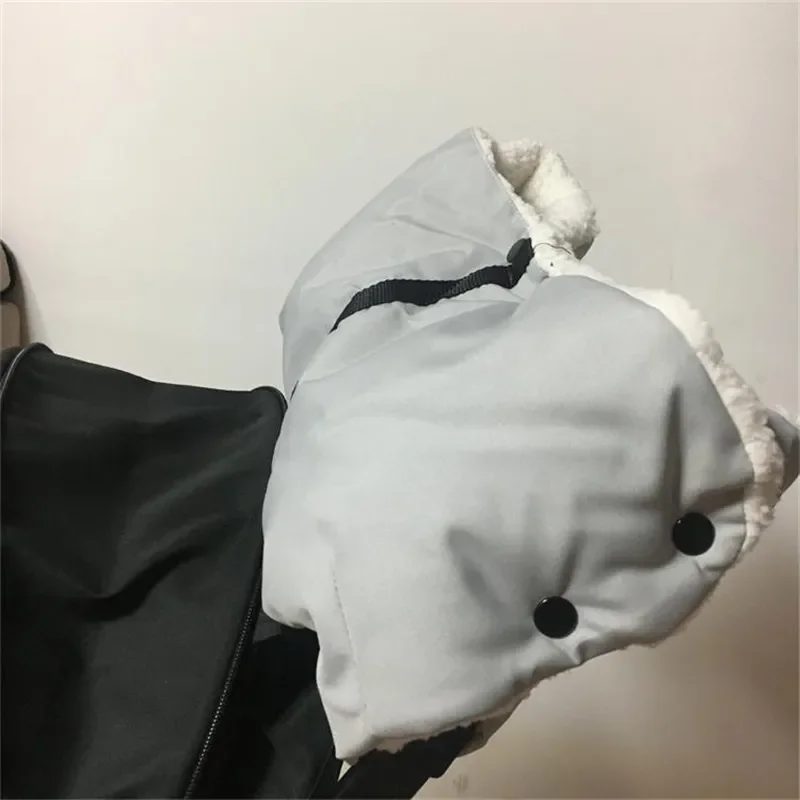 Universal Winter Warm Stroller Gloves Wind and Waterproof Newborn Baby Push Chair Glove Baby Stroller Accessories - Image 5