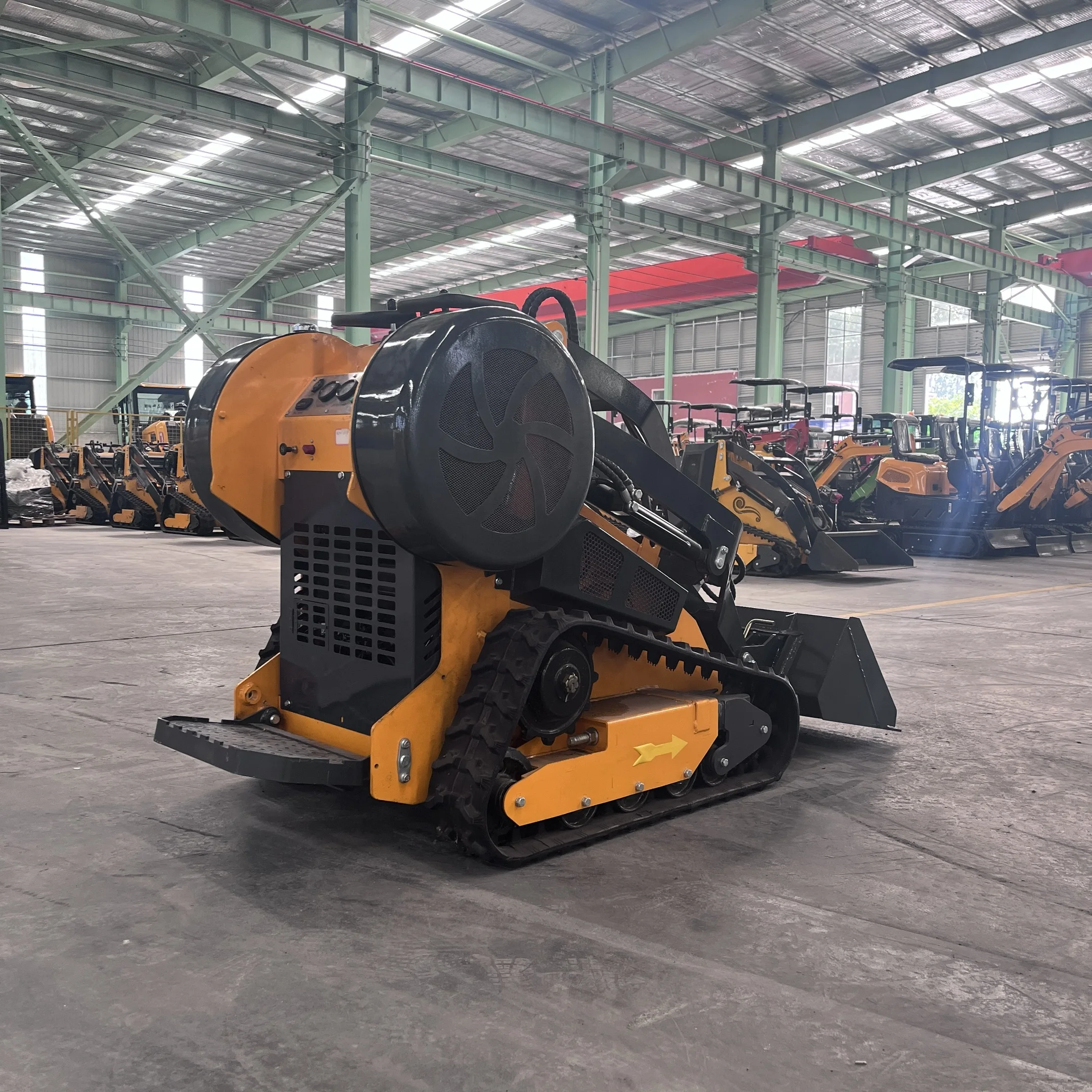 Hot selling China Mini Skid Steer Crawler Loader Earthmoving Machinery Sliding Steering Loader with Bucket - Image 6