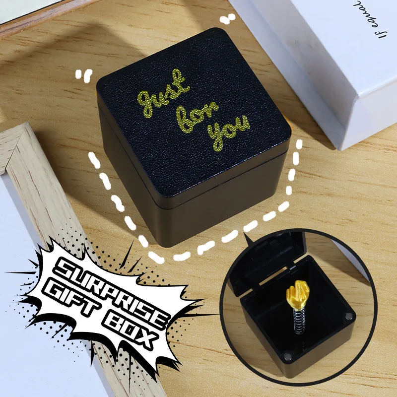 Funny Interesting Prank Gift Middle Finger in Box Christmas Box Funny Creative Gifts Office Desk Decoration - Image 3